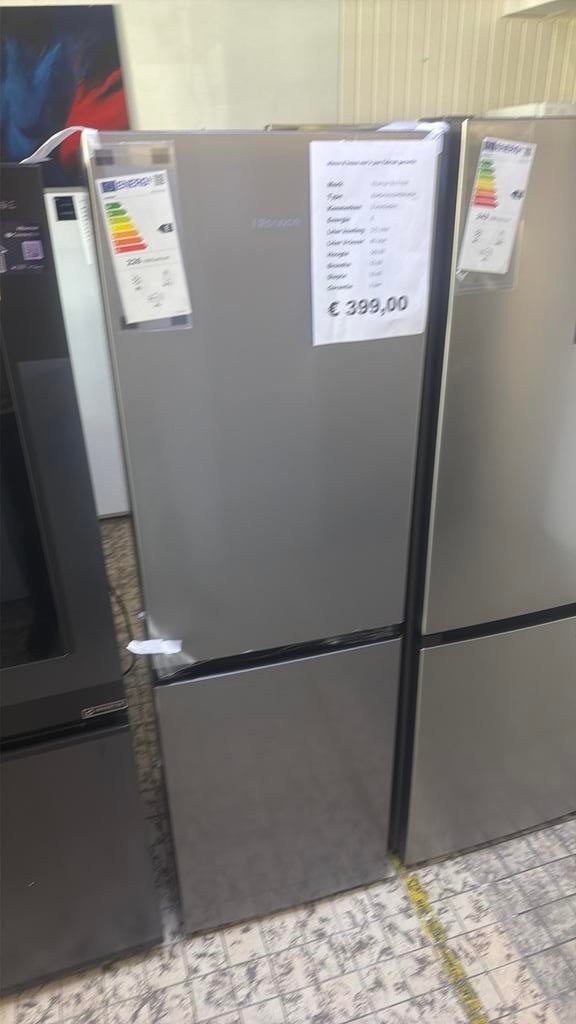 Hisense no Frost koelvriescombinatie nieuw 4 vriesladen, Ophalen, Hisense, Hisense, 200 liter of meer
