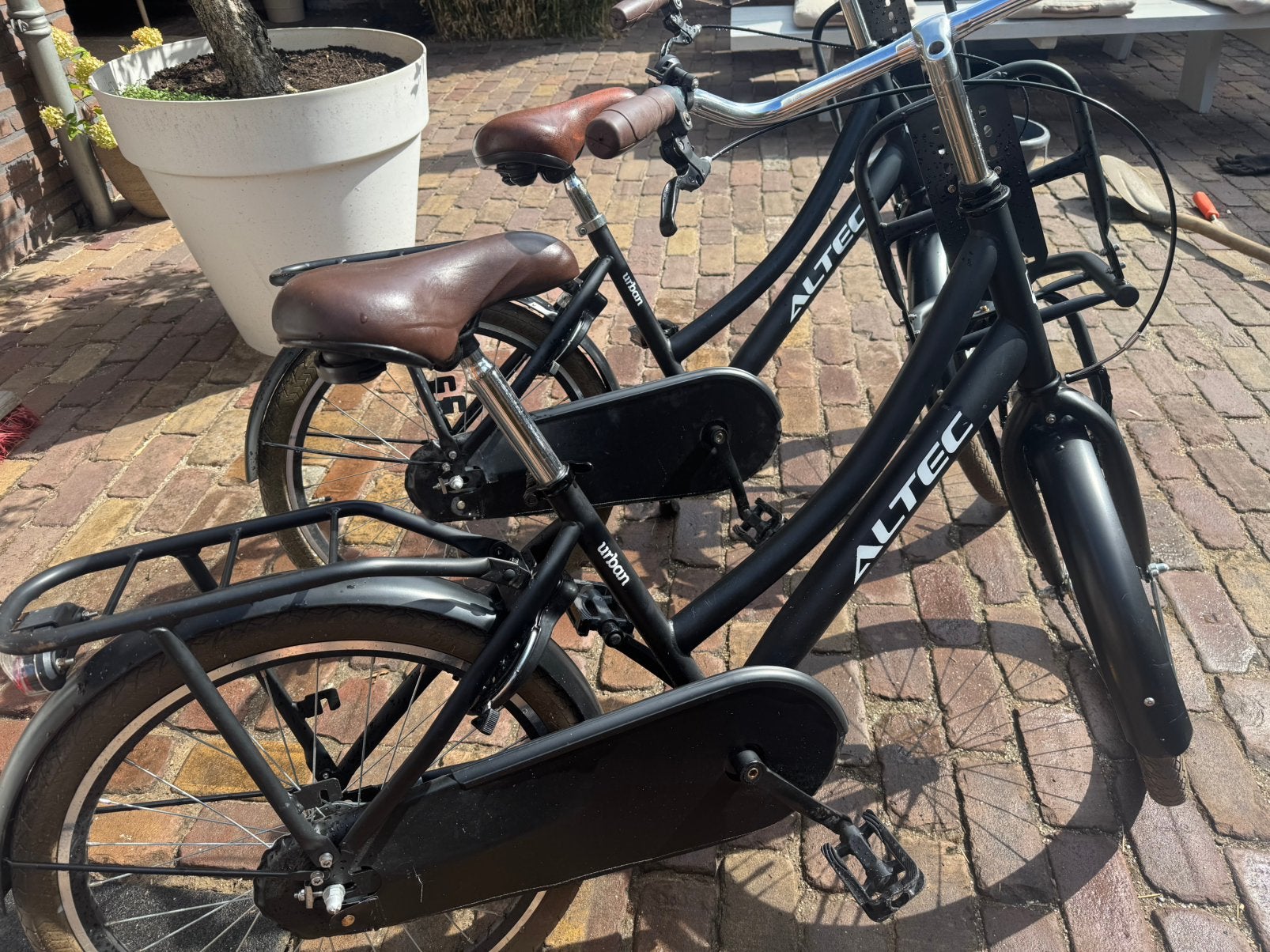 2 x 22 inch Altec Urban meisjes fiets, Fietsen en Brommers, Ophalen, Terugtraprem, 22 inch, Gebruikt