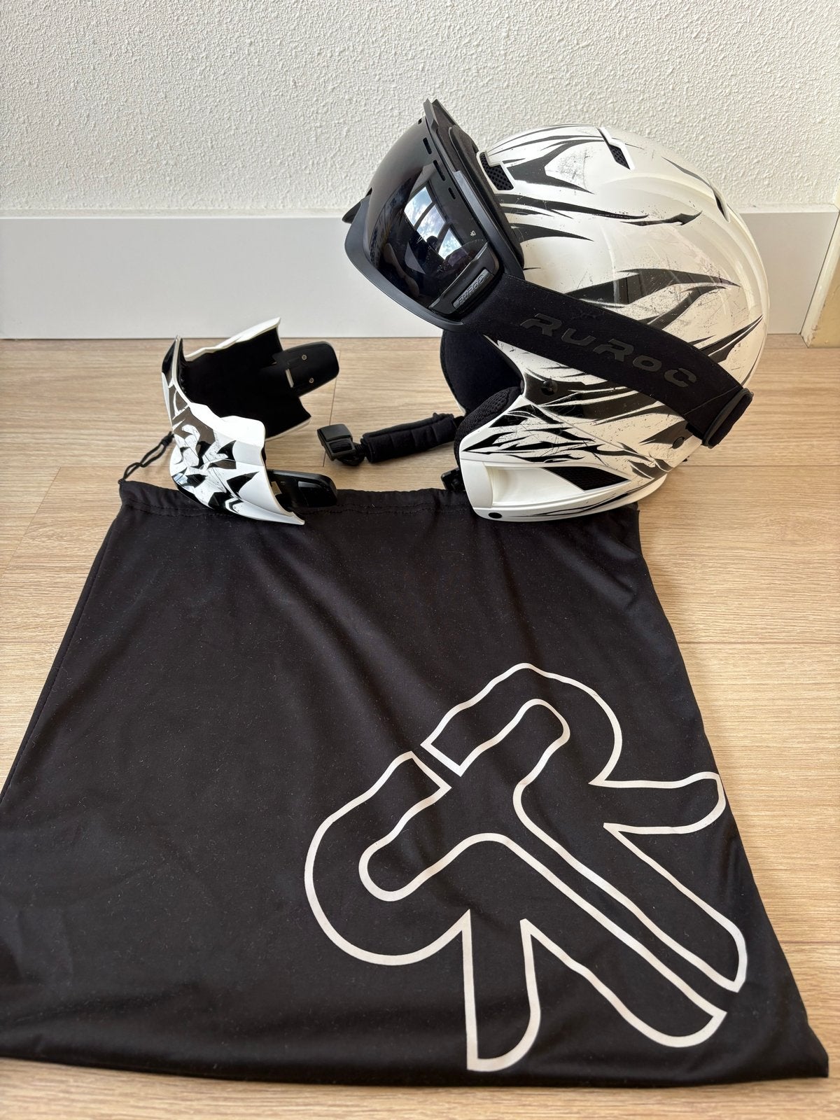 Ruroc skihelm met bril - Maat M/L, Overige merken, Overige typen, Ophalen of Verzenden, Zo goed als nieuw