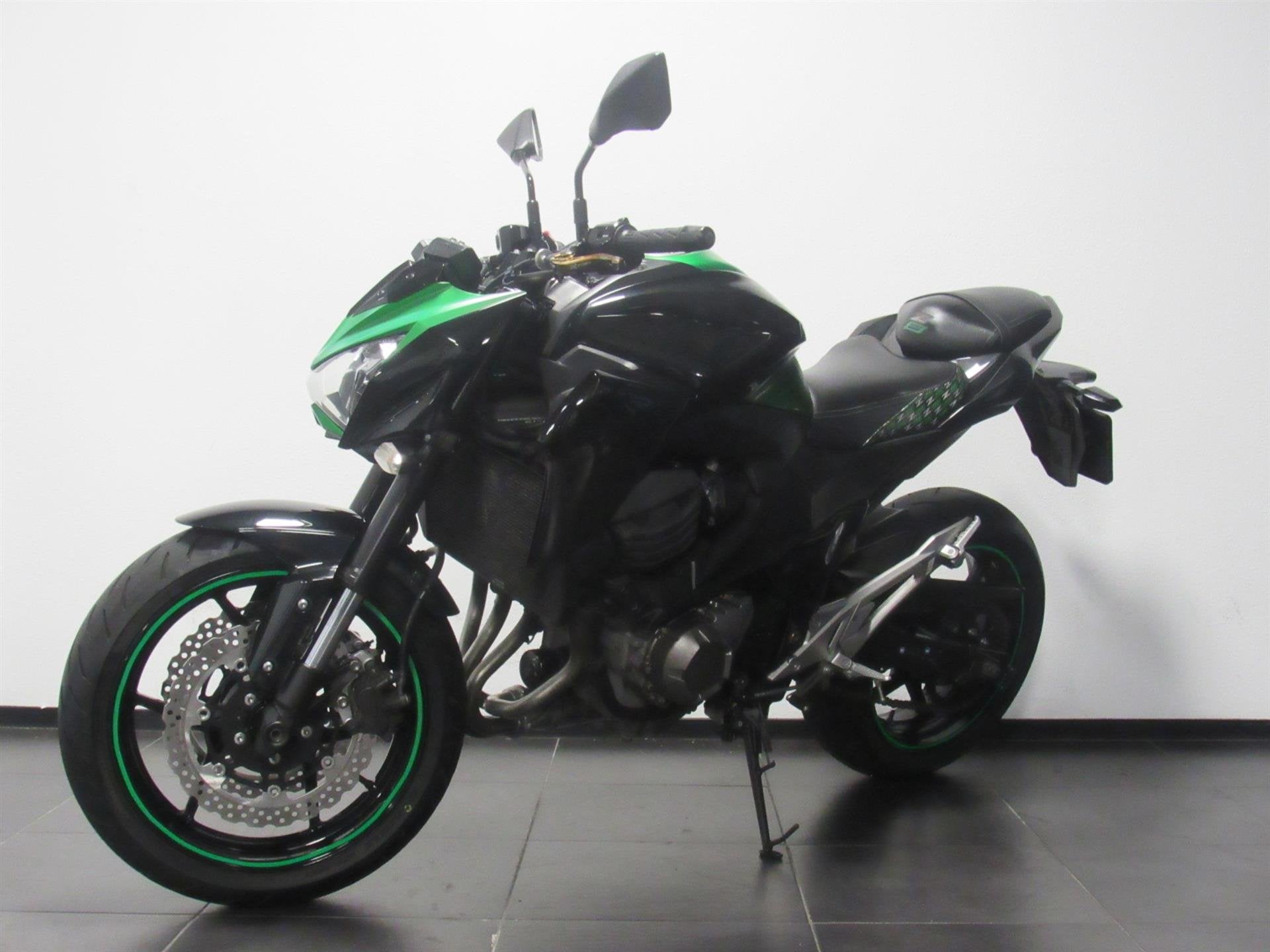 Kawasaki Z800 E, Bedrijf, 806 cc, Meer dan 35 kW, ABS