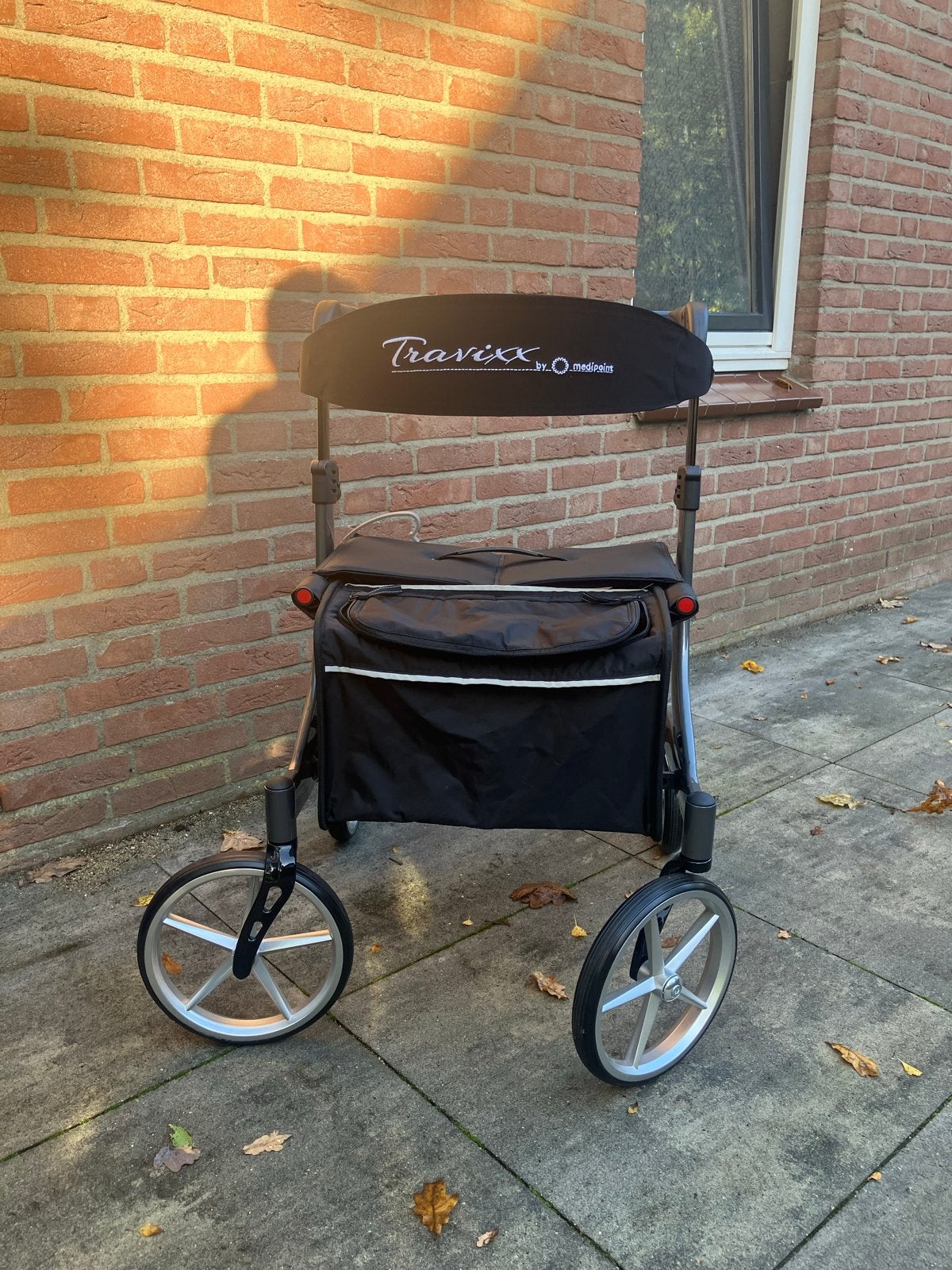 Zo goed als nieuwe Travixx rollator maat S, Diversen, Ophalen, Nieuw