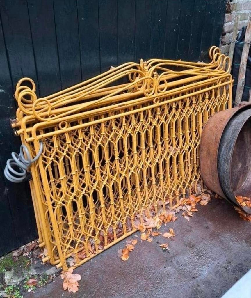 Oud antiek massief metalen hekwerk hek smeedwerk, Gebruikt, T, Ophalen of Verzenden, N