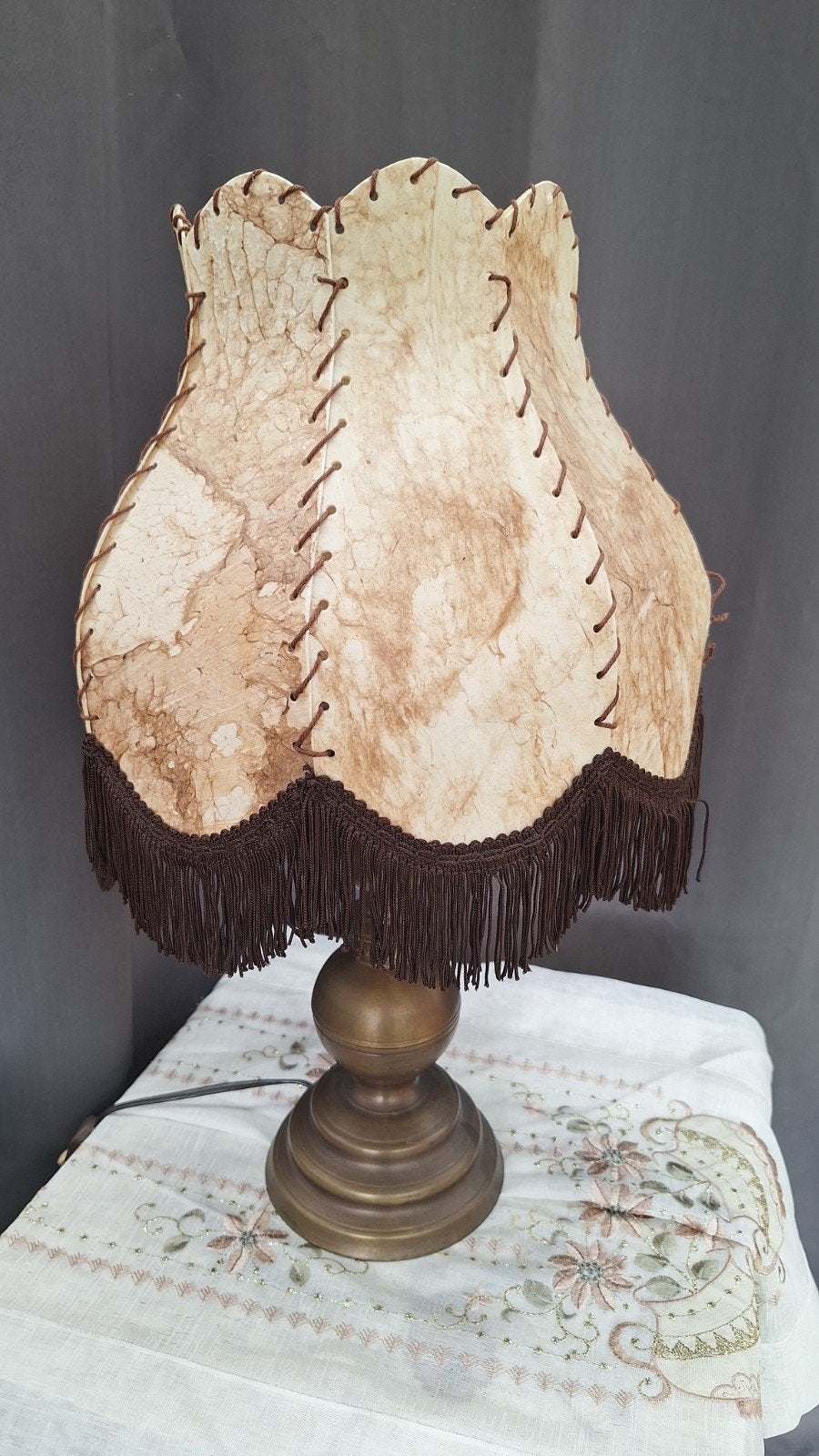 Vintage tafellamp met gefranjerde kap, Ophalen of Verzenden