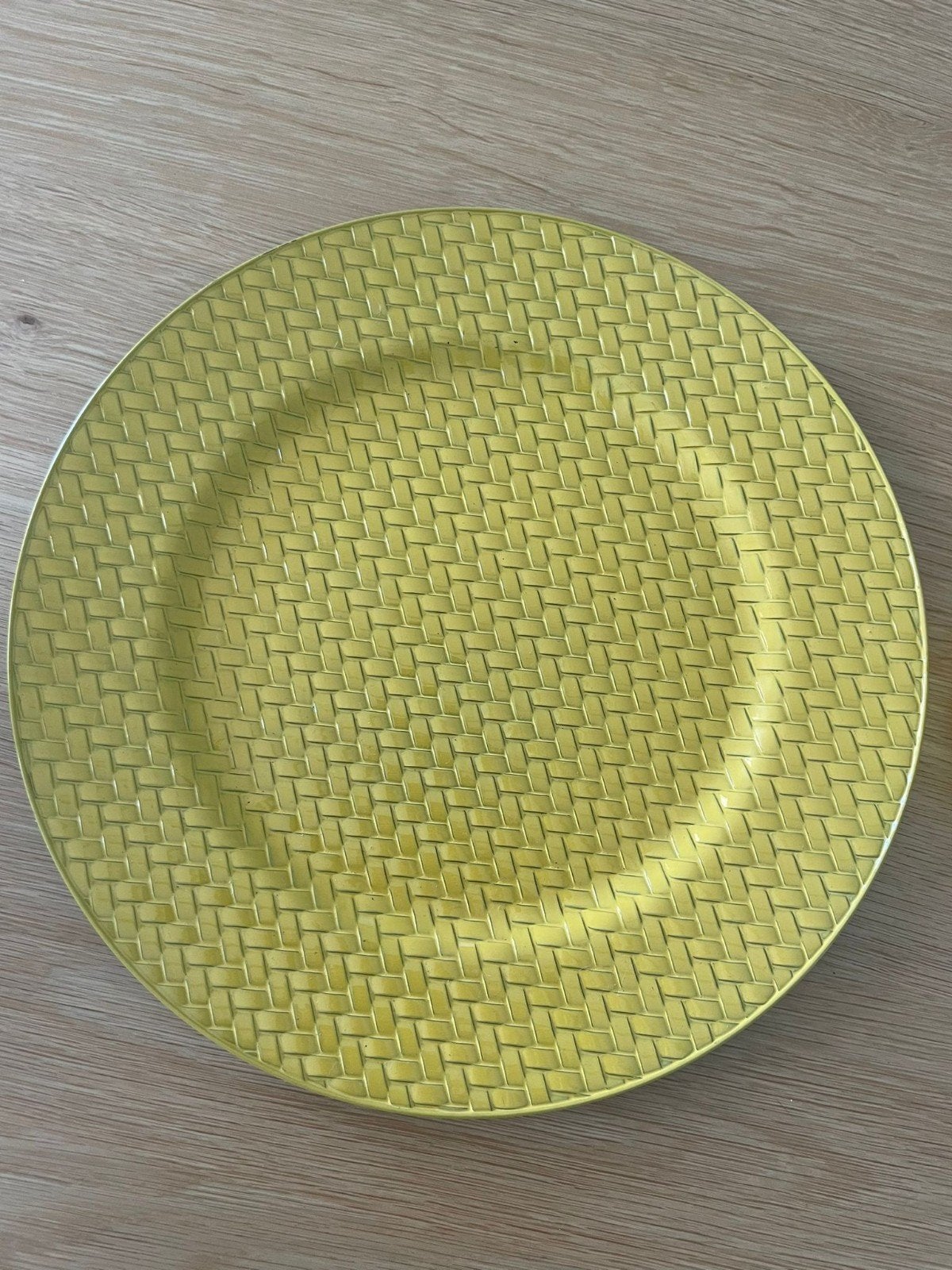 Goudkleurig dienblad met vlechtpatroon € 5,00, Huis en Inrichting, Kunststof, Rond, Nieuw, Ophalen of Verzenden