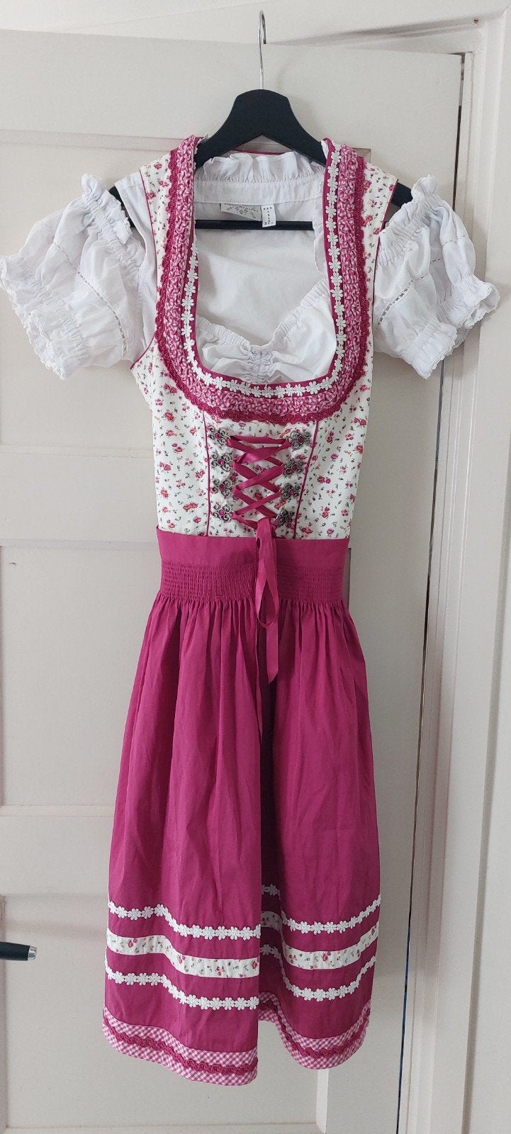 Dirndl  maat 36/38, Ophalen of Verzenden, Zo goed als nieuw, Maat 36 (S), Overige thema's