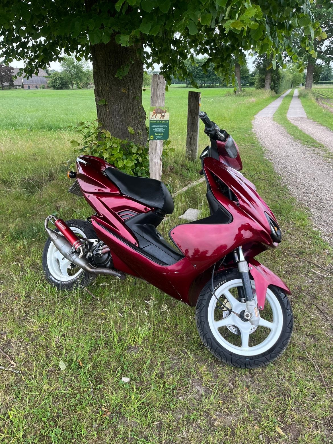 Yamaha Aerox 70Cc Brom, Fietsen en Brommers, Scooters | Yamaha, Ophalen of Verzenden, Zo goed als nieuw, Tweetakt, Aerox
