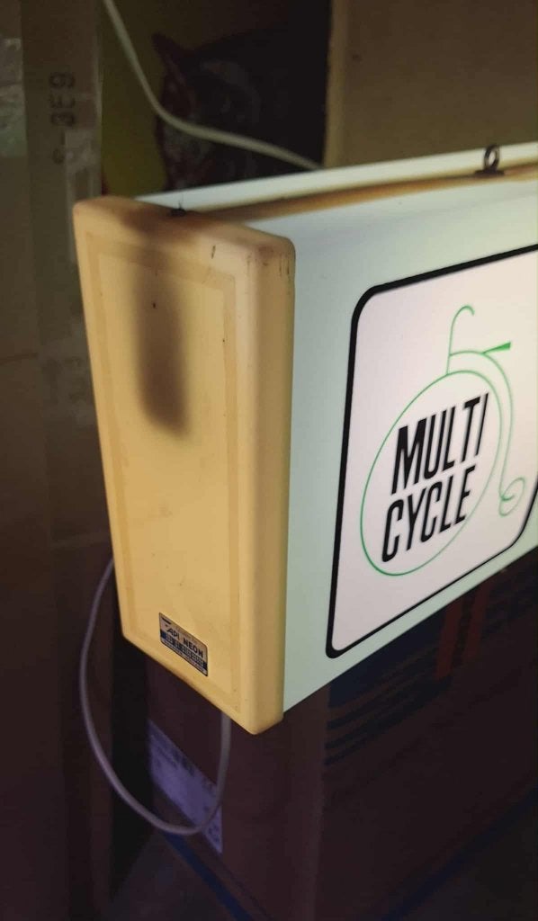 Vintage Multi Cycle lichtbak, lichtreclame, reclamebord., Verzamelen, Merken en Reclamevoorwerpen, Ophalen, Gebruikt, ., Lichtbak of (neon) lamp
