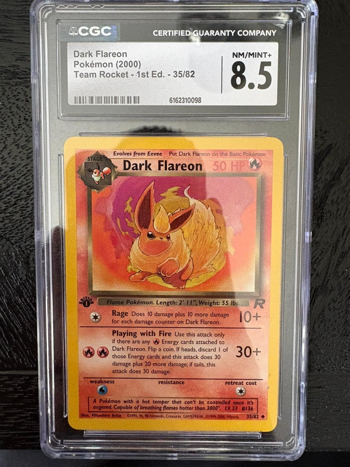 Dark Flareon Pokémon (2000) Team Rocket - 1st Ed. - CGC 8.5, Hobby en Vrije tijd, Verzamelkaartspellen | Pokémon, Ophalen, Zo goed als nieuw