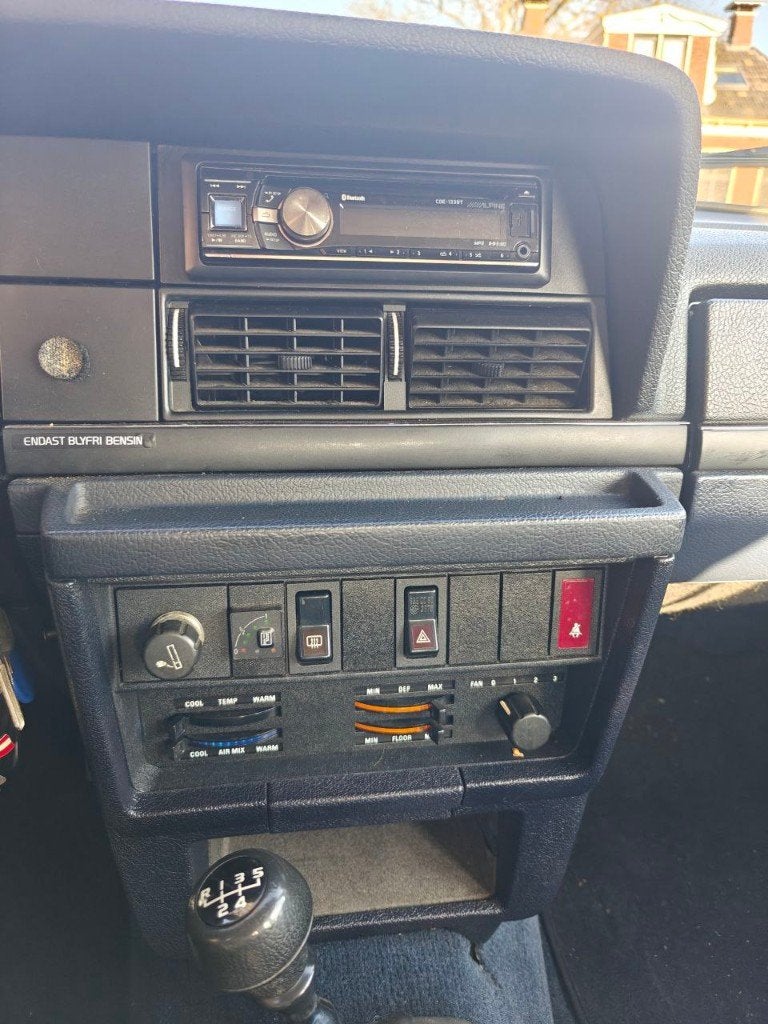 Volvo 240 2.0 1987 Grijs, foto 11