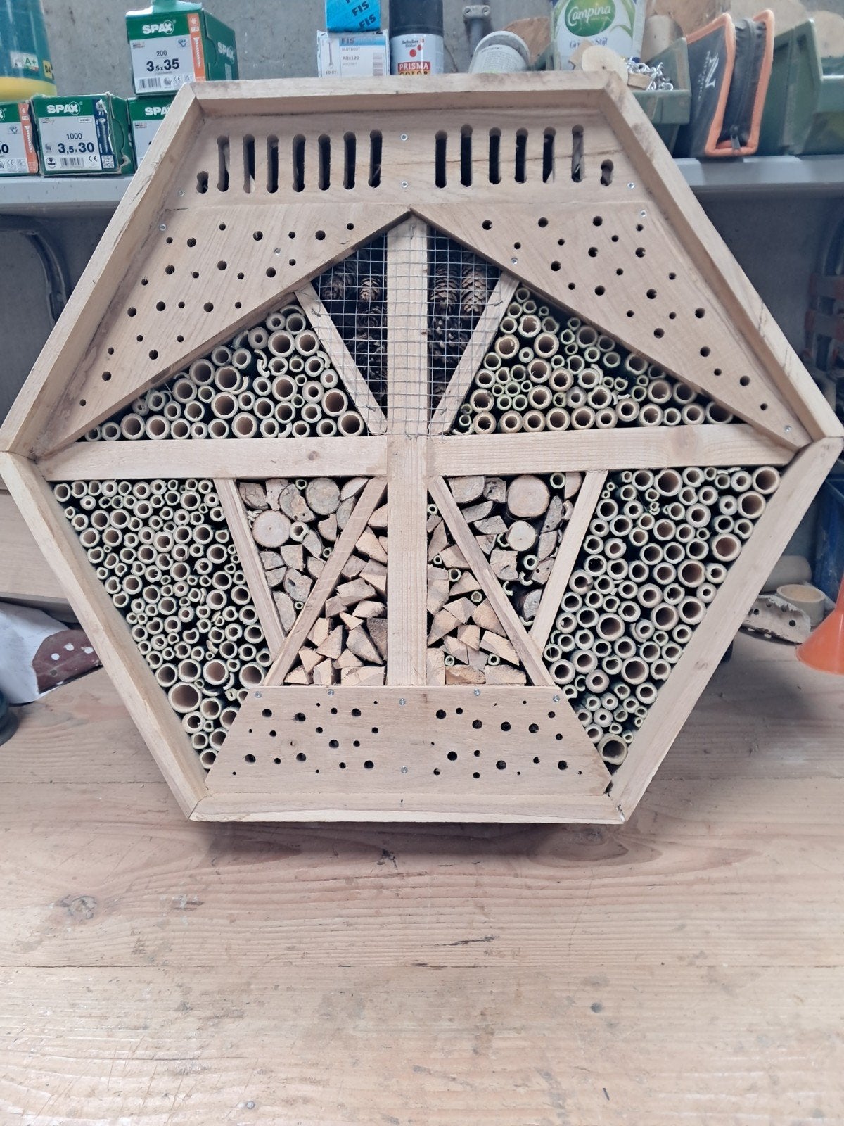 Insectenhotel  70 cm bij 80 cm, Ophalen of Verzenden, Nieuw, Hout, Vogelkooi