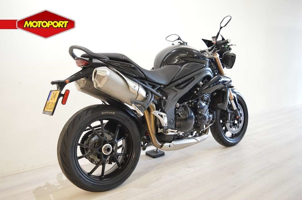 Triumph SPEED TRIPLE 1050 (bj 2012), Motoren, Motoren | Triumph, Triumph Motocycles, Bedrijf, Triumph.Benelux@triumph.co.uk, De Droogmakerij 40A
1851 LX   Heiloo, NL