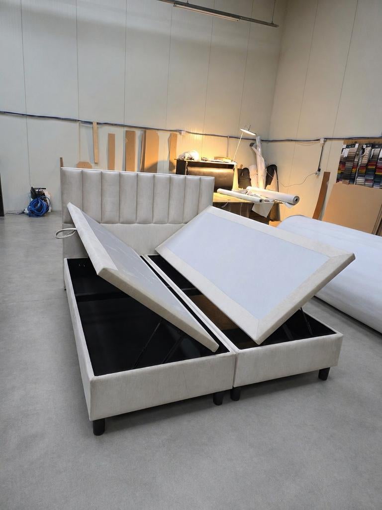 Boxspring met matras - Comfortabel en stijlvol!, Beige, Tweepersoons, Ophalen of Verzenden, Zo goed als nieuw