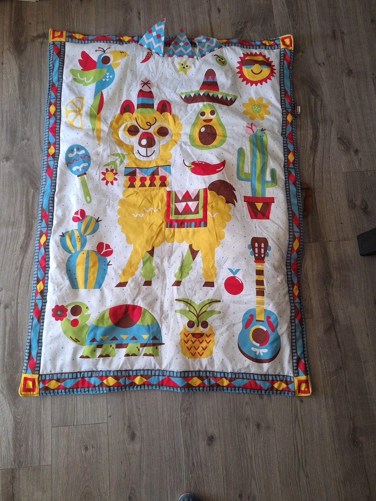 Speelkleed Lama Mexicaans thema, Ophalen, Zo goed als nieuw, Speelkleed
