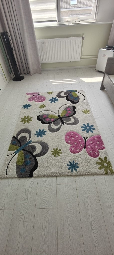 Vloerkleed - crèmekleur met bloemen en vlinders, Ophalen, Overige merken, Kleed of Kussen, Zo goed als nieuw