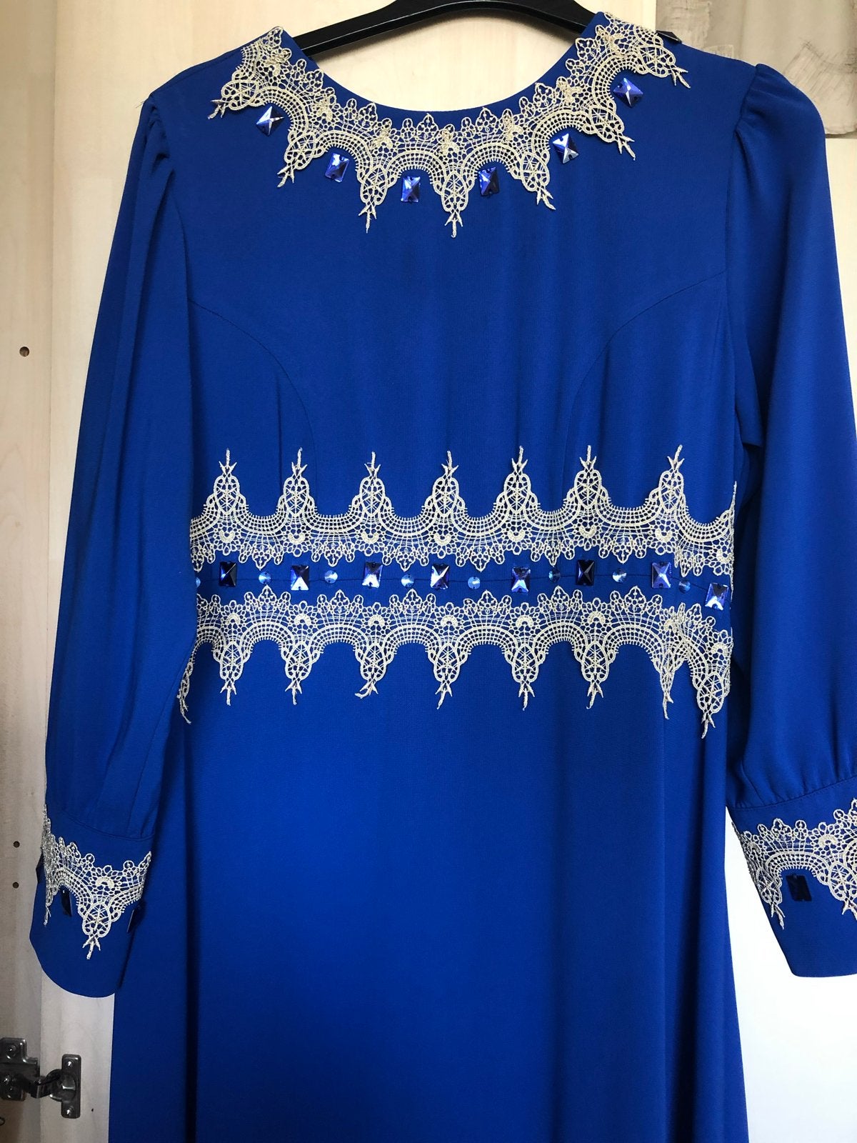 Prachtige kobaltblauwe avondjurk met kant en steentjes, Kleding | Dames, Galajurk, Blauw, Maat 46/48 (XL) of groter, Ophalen of Verzenden