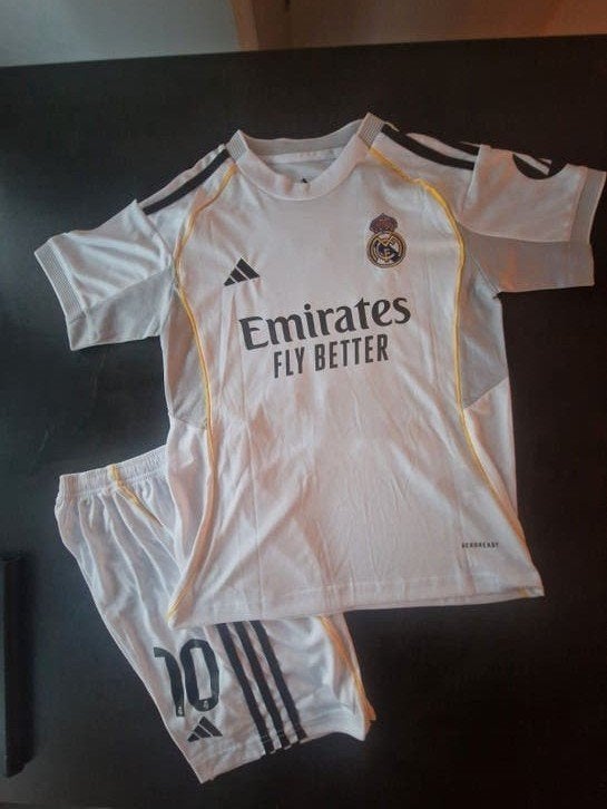 Real madrid tenue, Ophalen of Verzenden, Nieuw