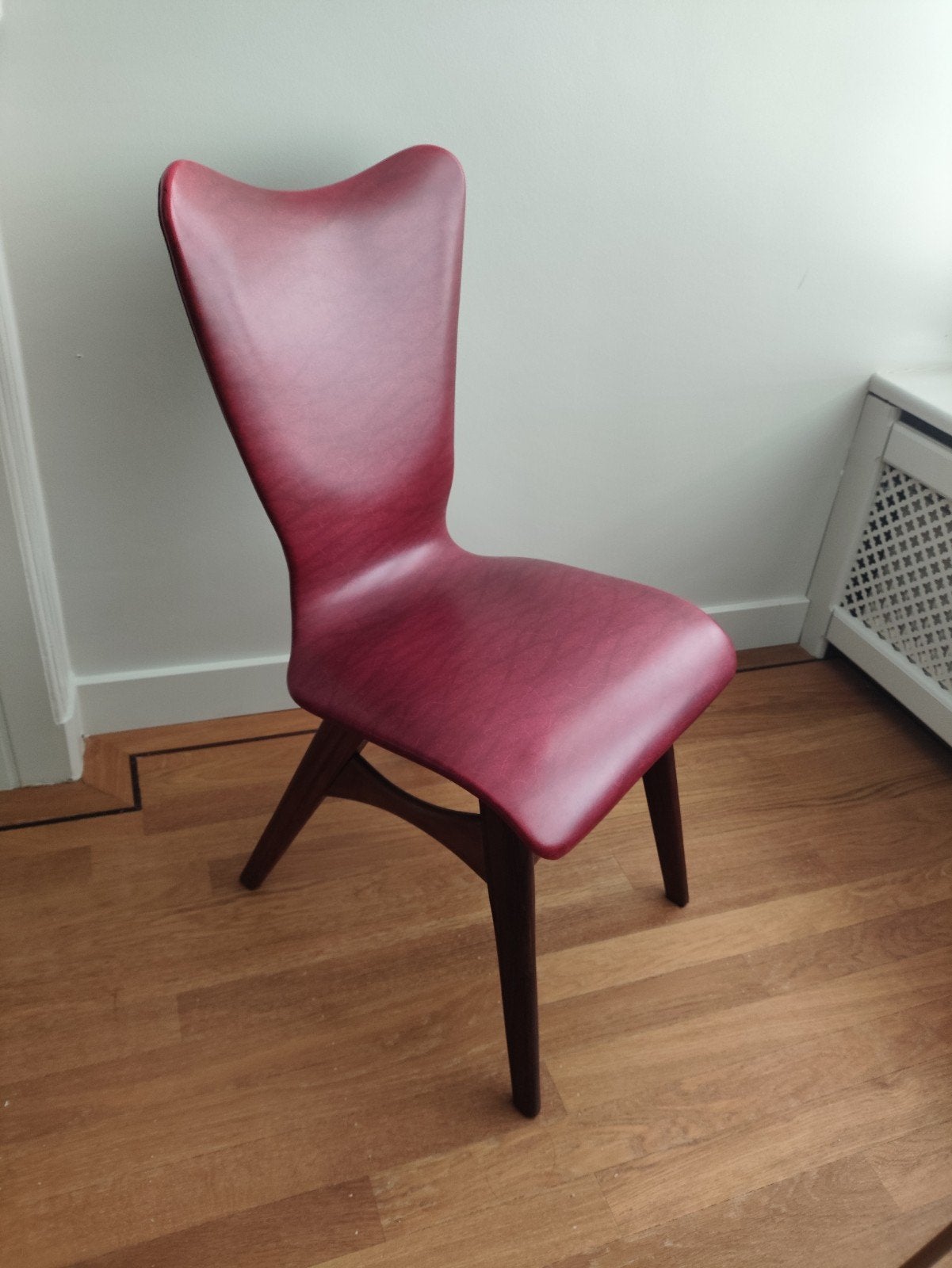 Stijlvolle rode design stoel - Zo goed als nieuw, Ophalen, Modern design, Zo goed als nieuw, Eén