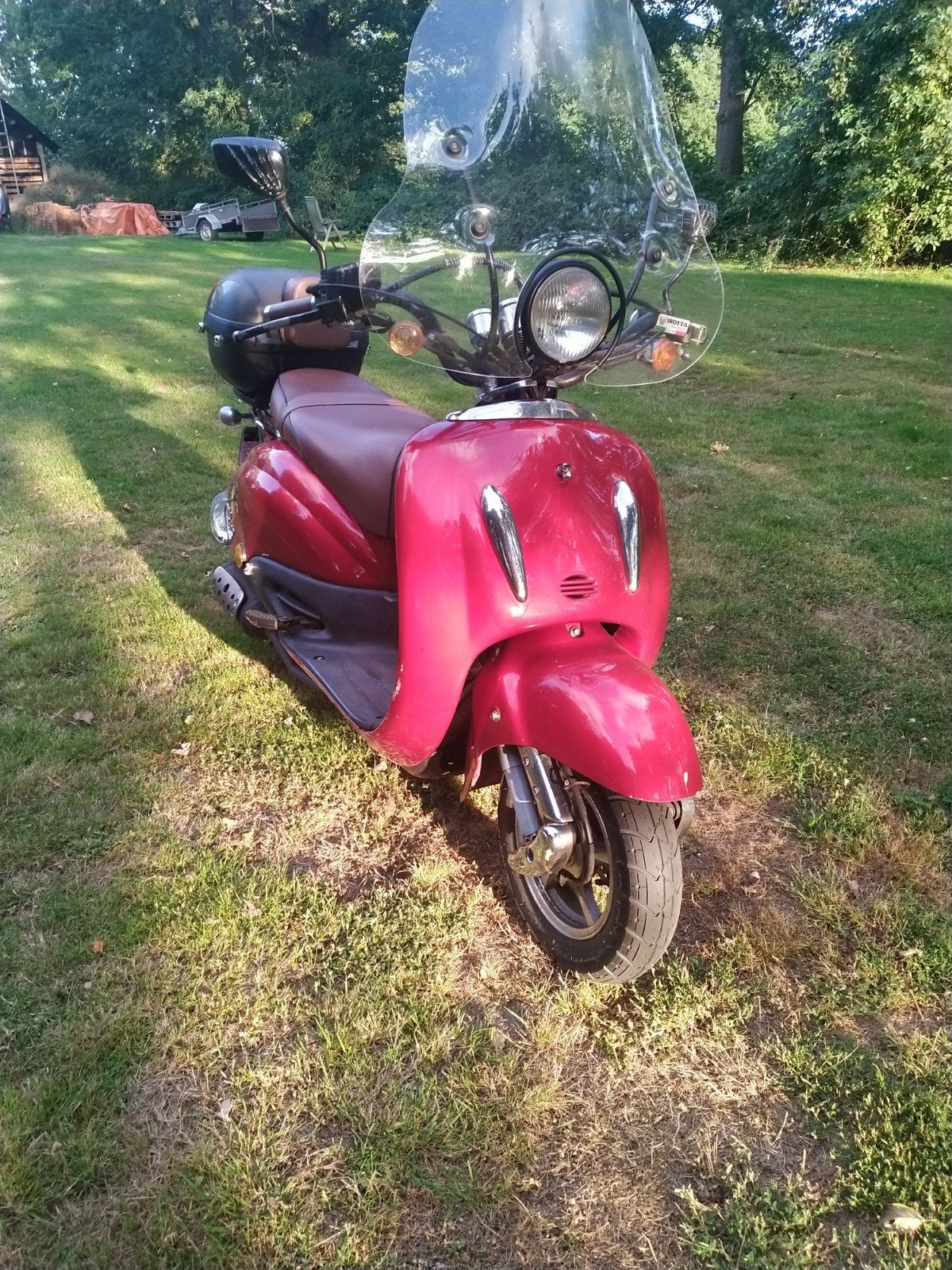 Mooie opgevoerde scooter, Gebruikt, Benzine, Ophalen, Overige merken