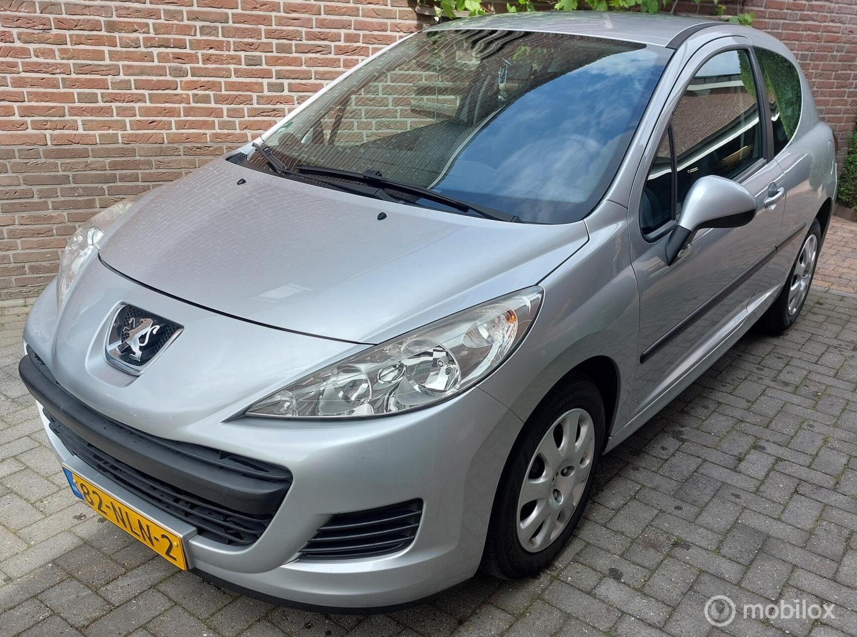 Peugeot 207 1.4 VTi X-Line 2010 Netjes en compleet APK3-9-27, Auto's, Voorwielaandrijving, Gebruikt, Startonderbreker, 49 €/maand