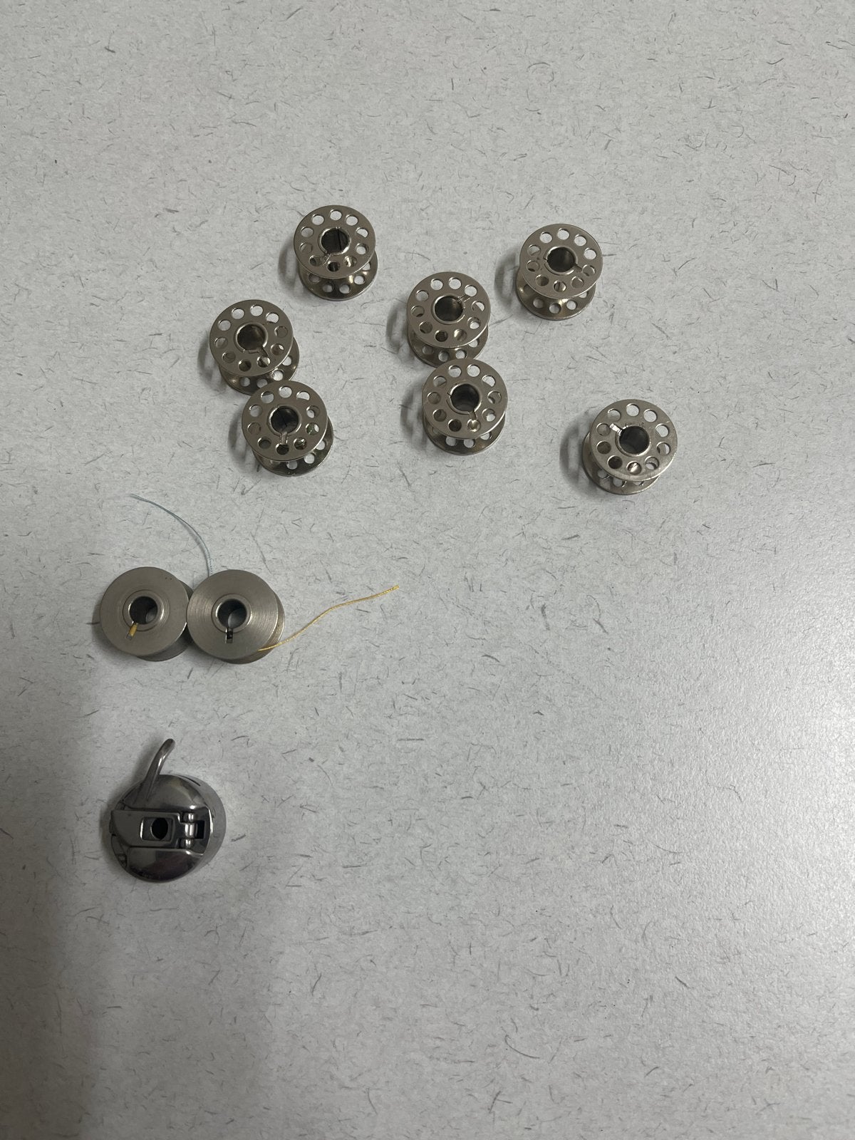 Spoeltjes en spoelhuis voor naaimachine, Ophalen of Verzenden, Gebruikt, Toebehoren