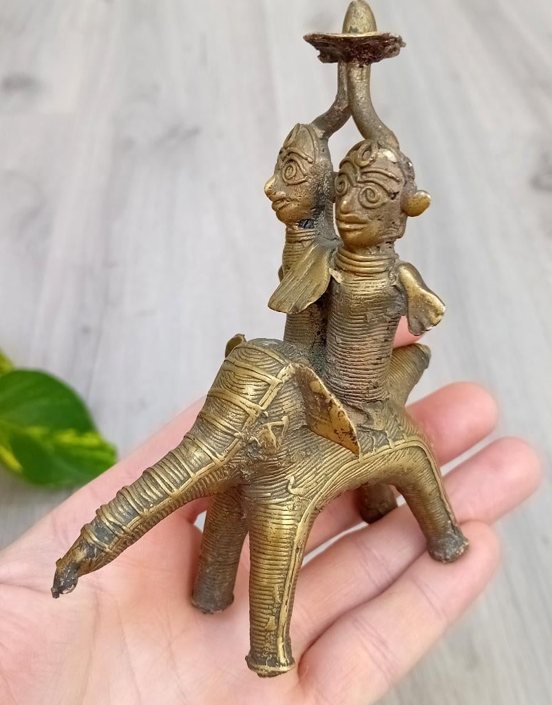 dhokra art olifant met 2 mannen, Ophalen of Verzenden