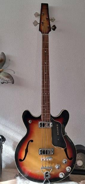 Semi acoustic Burns / Baldwin  V704 Hollow-body bass, Ophalen, Gebruikt, Semi-akoestisch