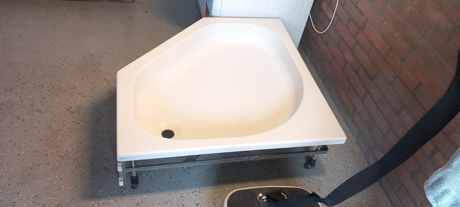 Hoekdouchecabine met douchebak en glazendeuren wanden, Ophalen, Gebruikt, Glas, Douche