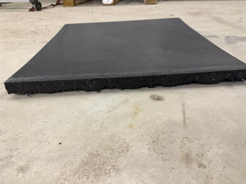 80 m 2 vol rubberen vloer tegels mat matten 50 x 50 x 3 cm, Gebruikt, Vol rubber, Ophalen, Tegels
