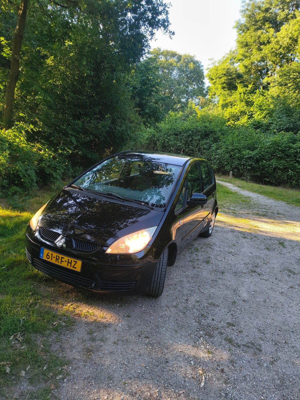 Mitsubishi Colt 1.3 CZ5 2005 Zwart, Auto's, Mitsubishi, 31 €/maand, Origineel Nederlands, Handgeschakeld, Grijs