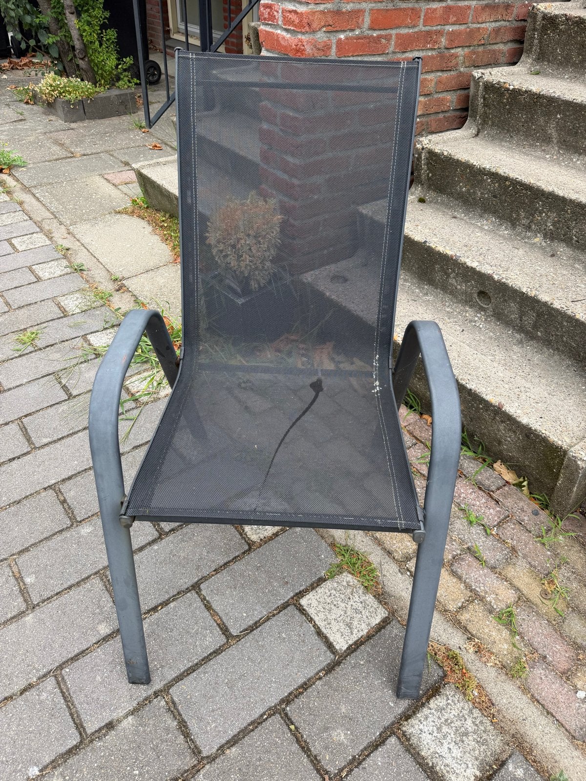 2 ijzeren tuinstoelen gratis af te halen, Tuin en Terras, Tuinstoelen, Ophalen, Gebruikt, Metaal
