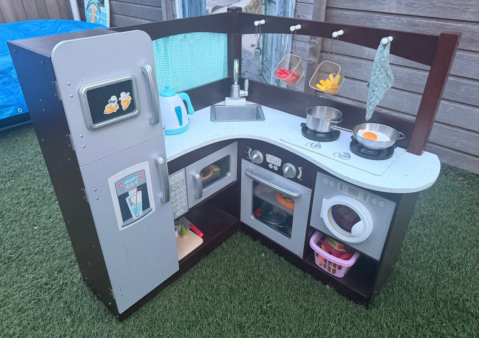 Uitgebreide speelkeuken met wasmachine en magnetron, Kinderen en Baby's, Ophalen, Gebruikt, Hout, Speelkeuken