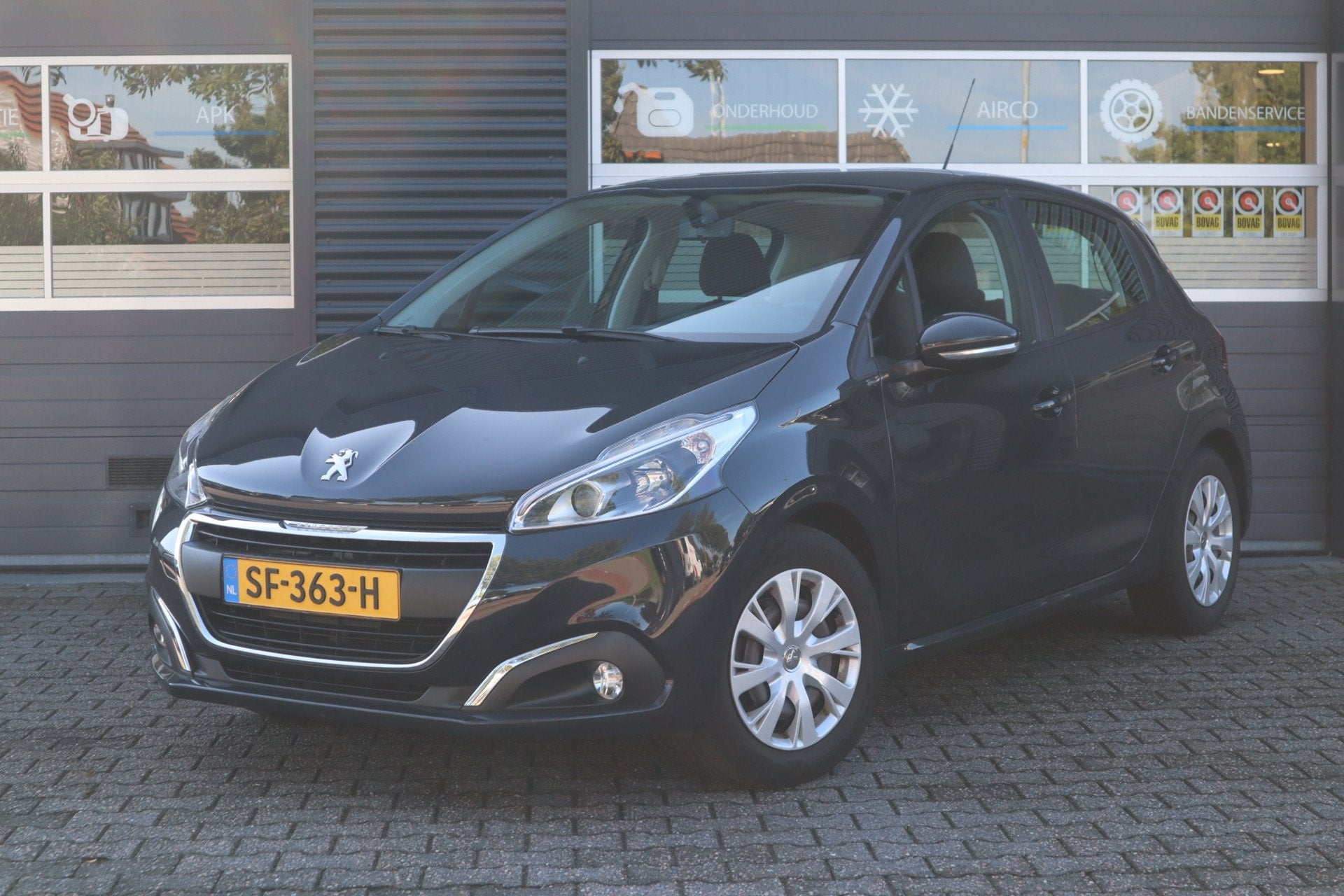 Peugeot 208 1.2 PureTech Blue Lease | distributieriem vervan, Voorwielaandrijving, Bluetooth, Gebruikt, 1199 cc