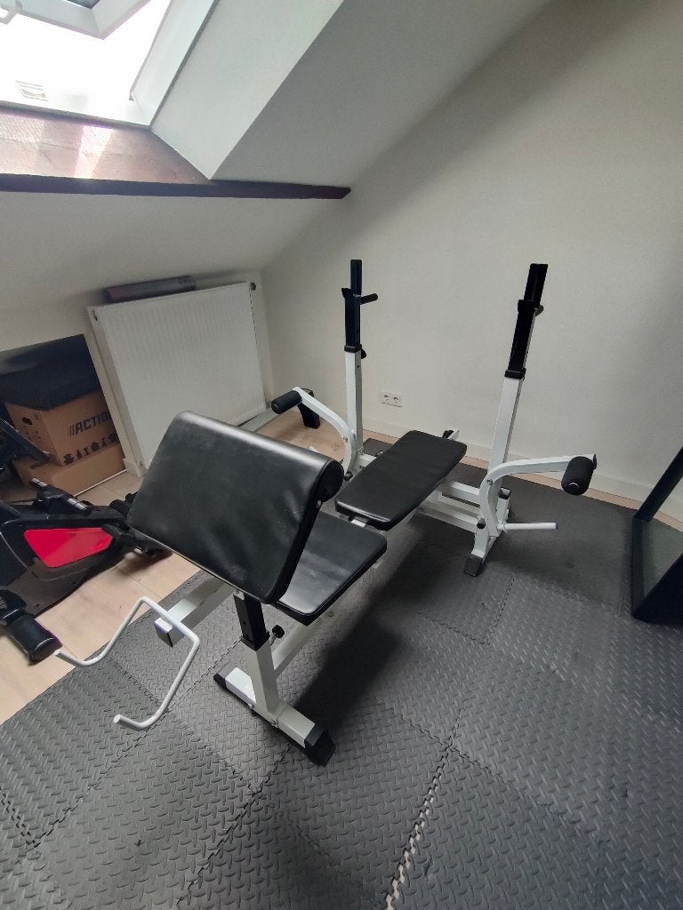 Halterbank / fitnessbank met lat pulley en preacher curl, Ophalen, Zo goed als nieuw, Benen, Fitnessbank