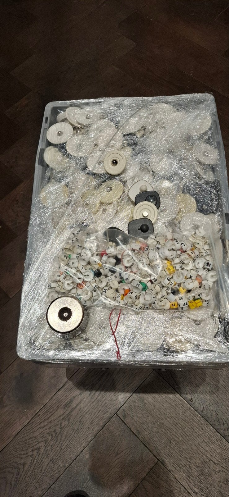 Kledingmaatjes en beveiligingslabels voor winkels, Ophalen of Verzenden