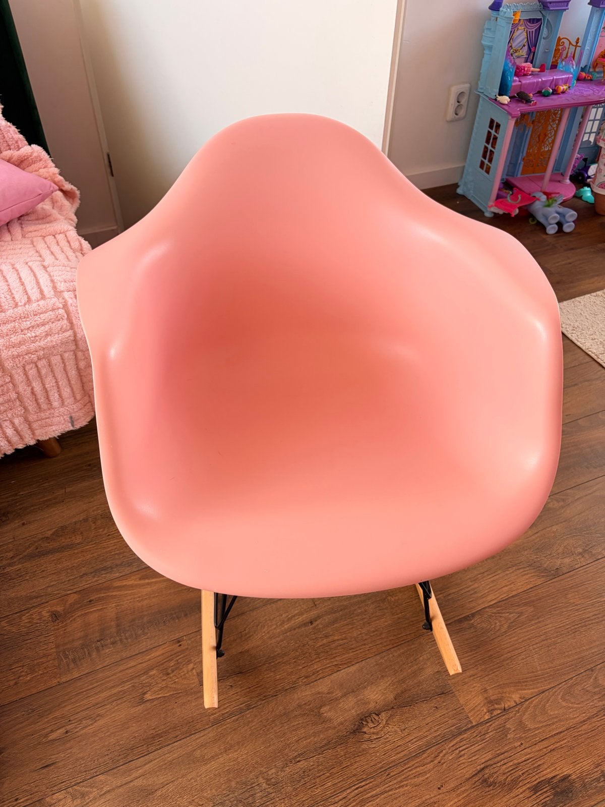 Roze schommelstoel Eames stijl, Ophalen, Gebruikt, Overige kleuren, Eén