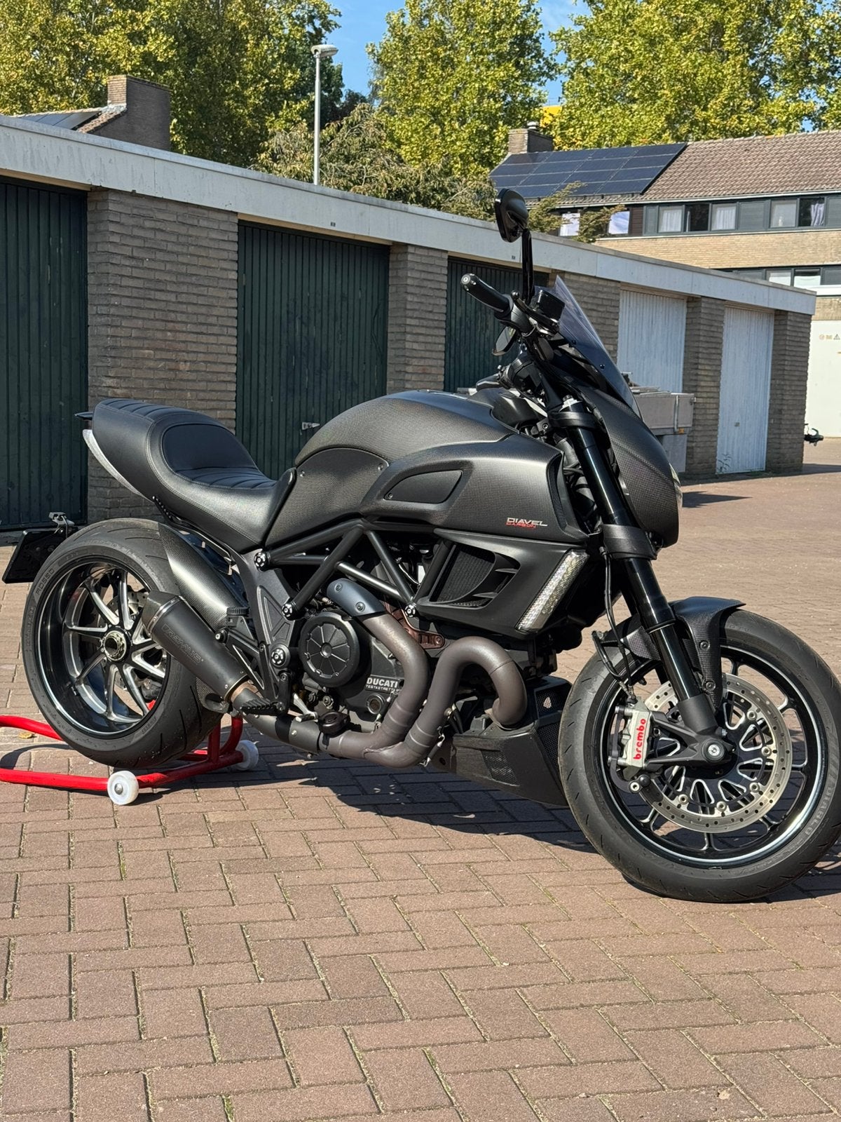 Ducati Diavel Carbon | Desmo + Full Service booklet | €9.250, Motoren, 2 cilinders, Occasion, 1198 cc, Traction Control