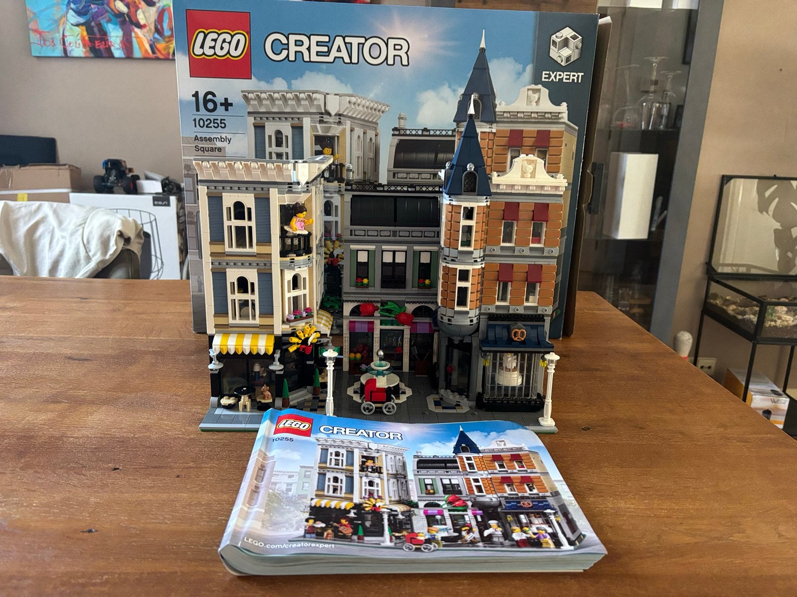 LEGO Creator Expert 10255 Assembly Square, Kinderen en Baby's, Speelgoed | Duplo en Lego, Ophalen of Verzenden, Zo goed als nieuw