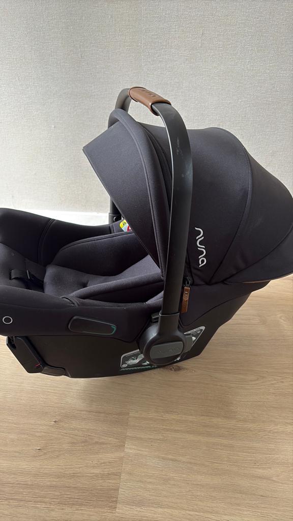 Nuna maxi cosy / autostoel, Autogordel of Isofix, Zo goed als nieuw, 0 t/m 13 kg, Ophalen