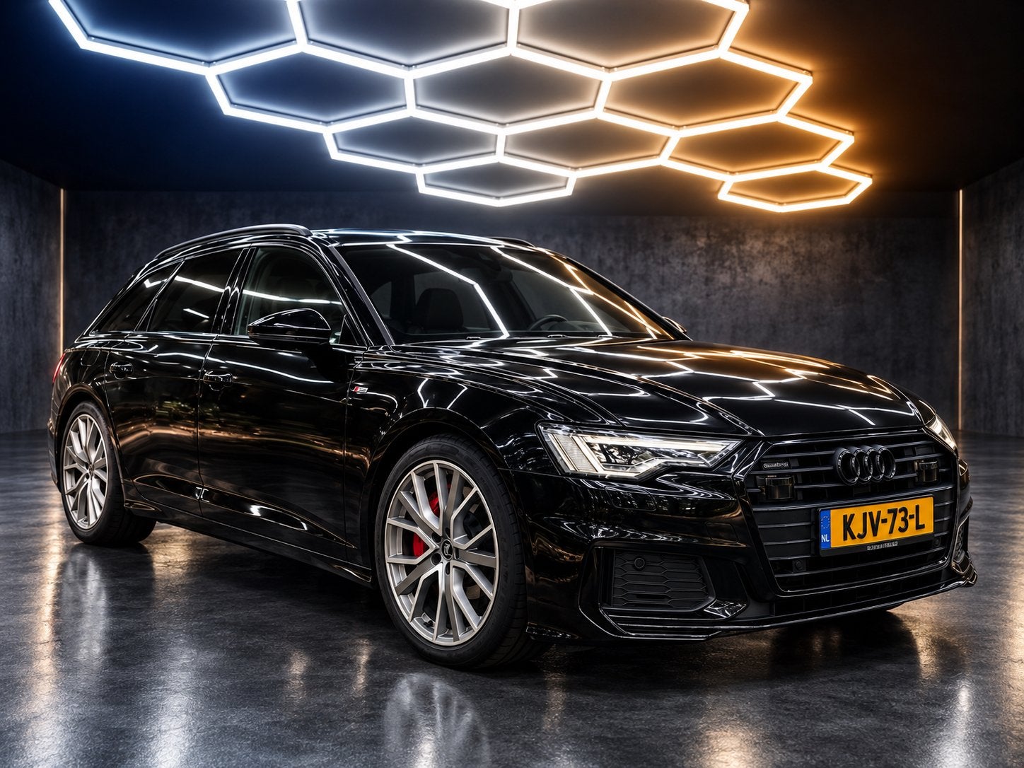 Audi A6 55 Tfsi e Quattro 367pk S Tronic 2022 Zwart, Auto's, Automaat, 77 km/l, Zwart, Plug-in hybride