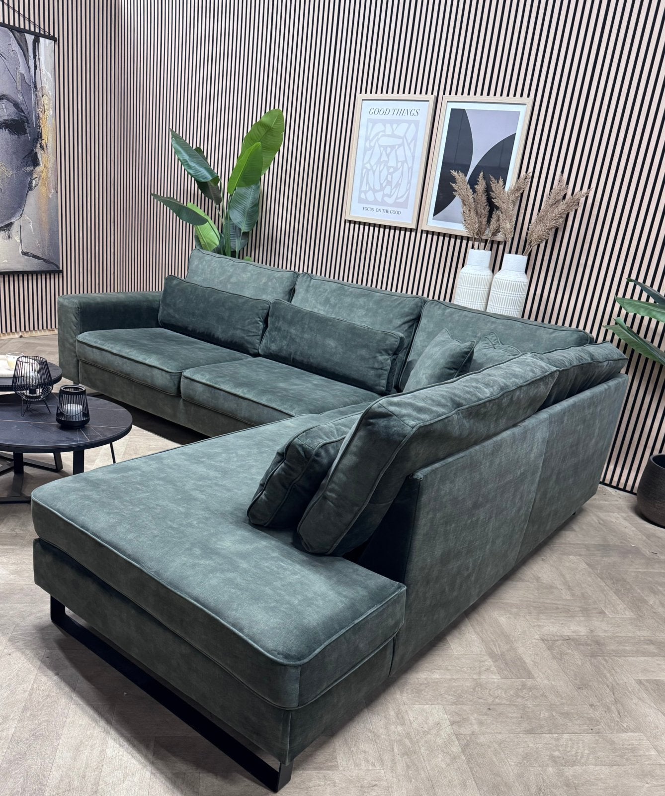 ZGAN Luxe Velvet Velours Hoekbank - Groen - 310 x 250, -, -, Luxe velvet velours hoekbank loungebank groen plofbank, Hoekbank