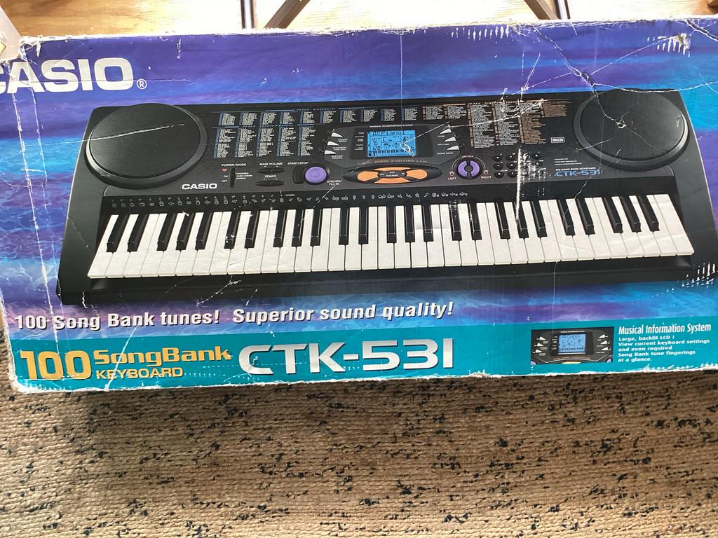 Casio CTK-531 keyboard met standaard, Casio, Ophalen of Verzenden, Met standaard, 61 toetsen