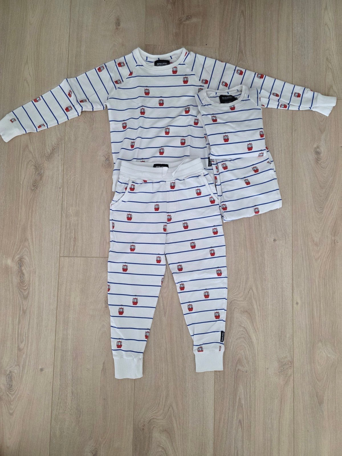 2x Snurk joggingpak maat 128, Jongen of Meisje, Ophalen of Verzenden, Zo goed als nieuw, Setje