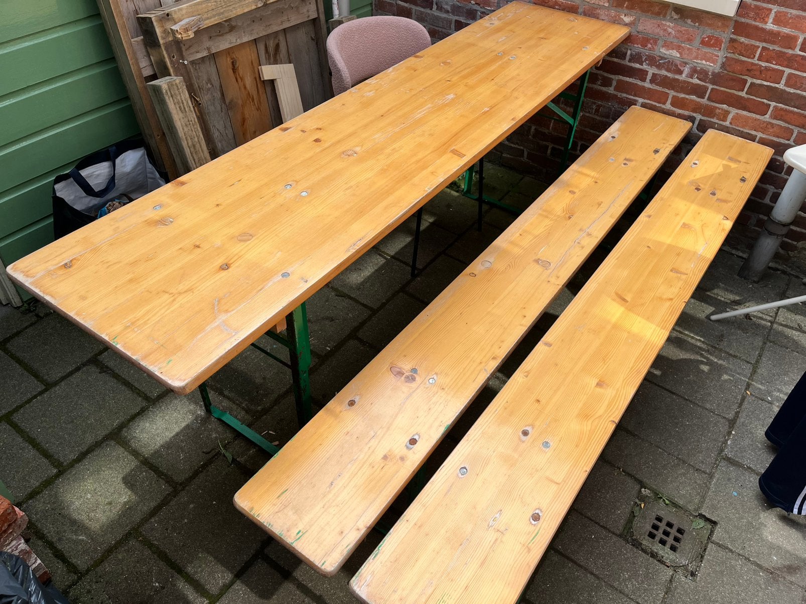 Biertafel met bierbanken, Ophalen, Zo goed als nieuw, Rechthoekig, Hout