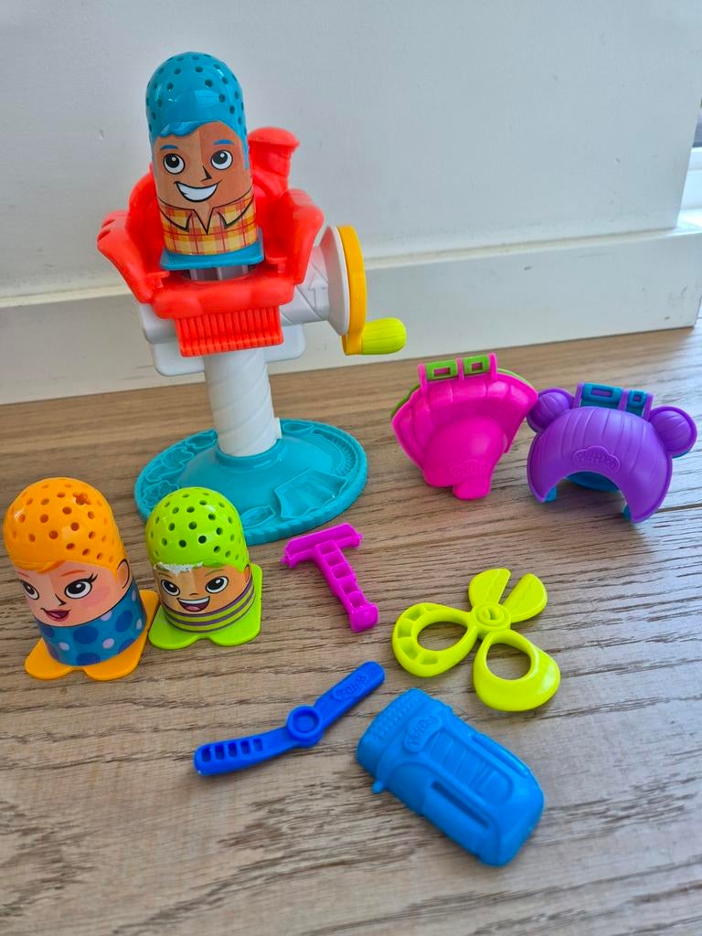 Meerdere kleisets (kapper, ijsjes, koekjes etc.), Kinderen en Baby's, Ophalen of Verzenden, Gebruikt, Jongen of Meisje