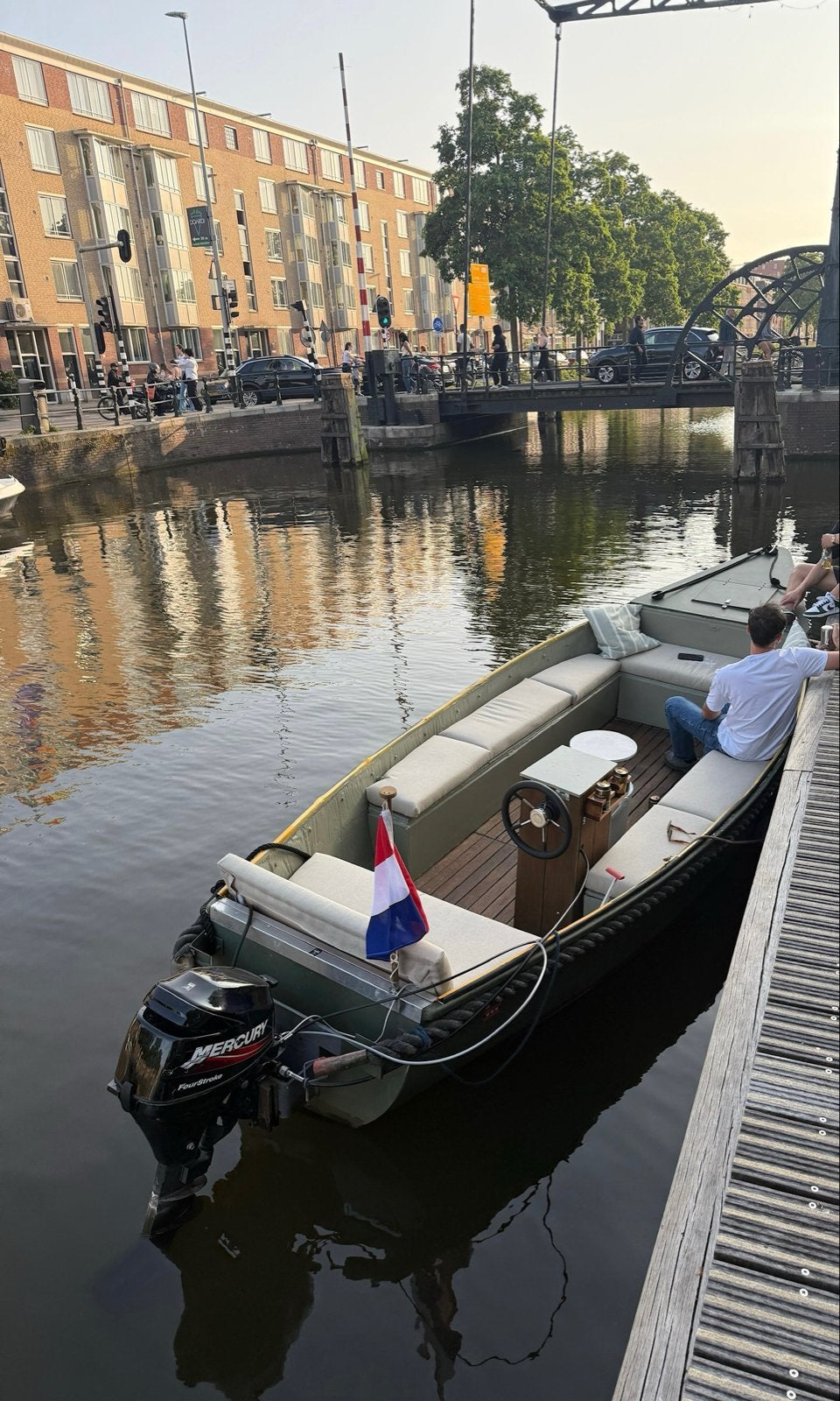 Boot 6 meter met vignet, kussens en ingebouwde BBQ, Watersport en Boten, Ophalen, Gebruikt