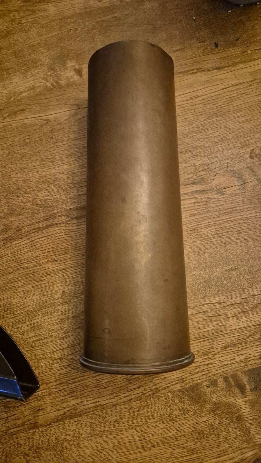 Oude messing huls uit 1943 - Militaria WOII, Ophalen, Overige soorten, Overige gebieden, Hulzen of Bodemvondsten