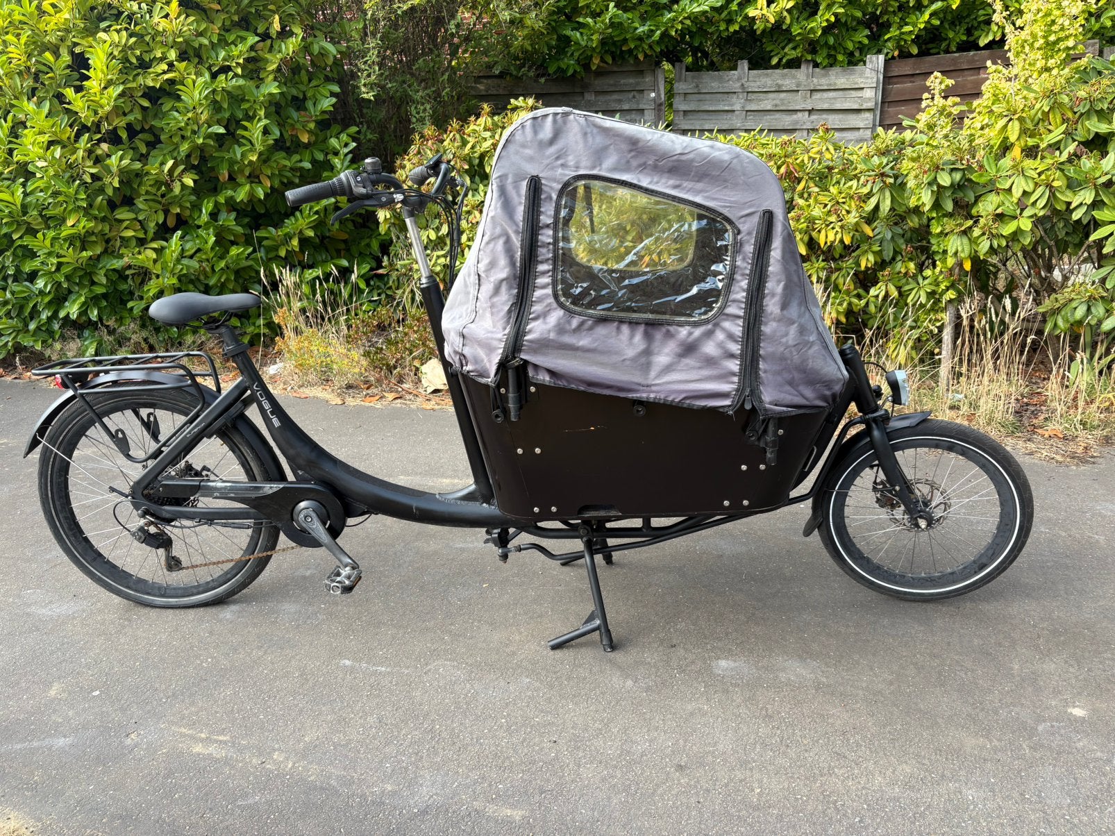Elektrische vogue carry 2 bakfiets te koop, Fietsen en Brommers, Fietsen | Bakfietsen, Ophalen of Verzenden, Zo goed als nieuw