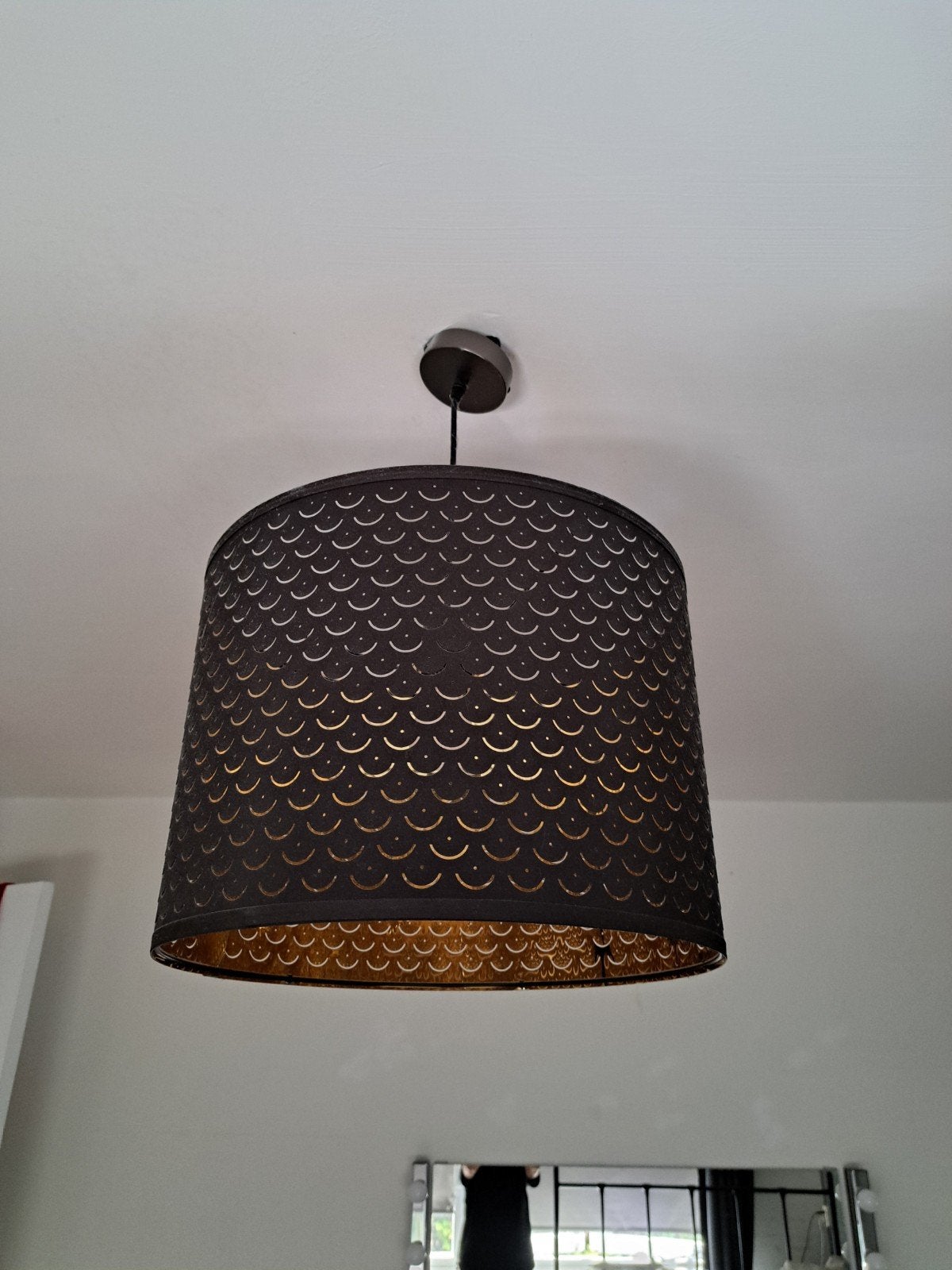 Nymö (Ikea) lampenkap met pendel, Ophalen