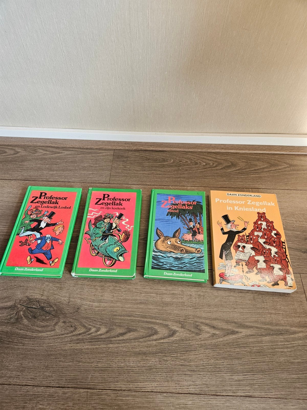 Professor Zegellak boeken - Daan Zonderland (4 stuks), Ophalen of Verzenden, Gelezen, Daan Zonderland, Nederland