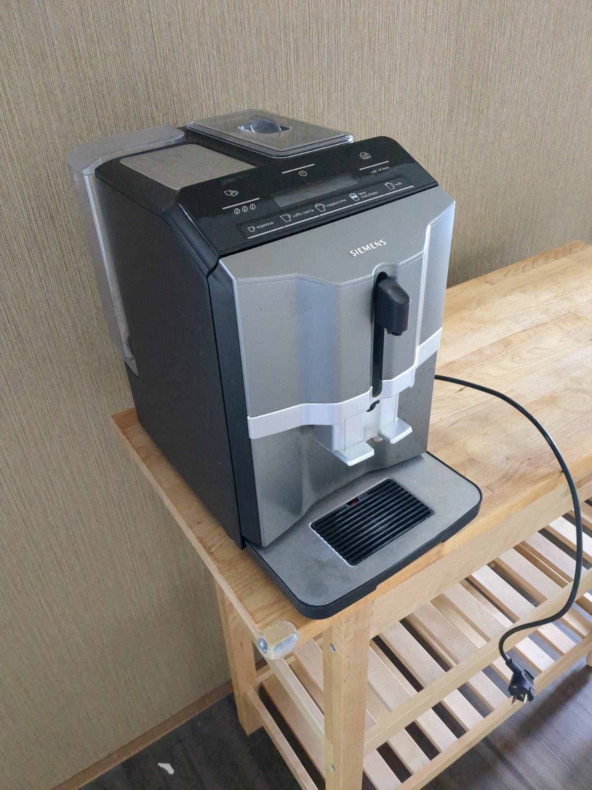 Siemens EQ.3 S300 koffiemachine, Ophalen, Afneembaar waterreservoir, Gebruikt, Koffiemachine